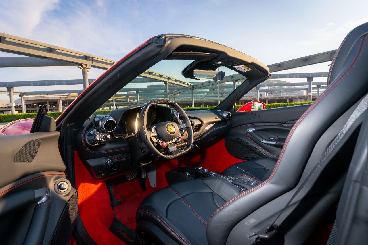 Ferrari F8 Tributo Spyder Interior