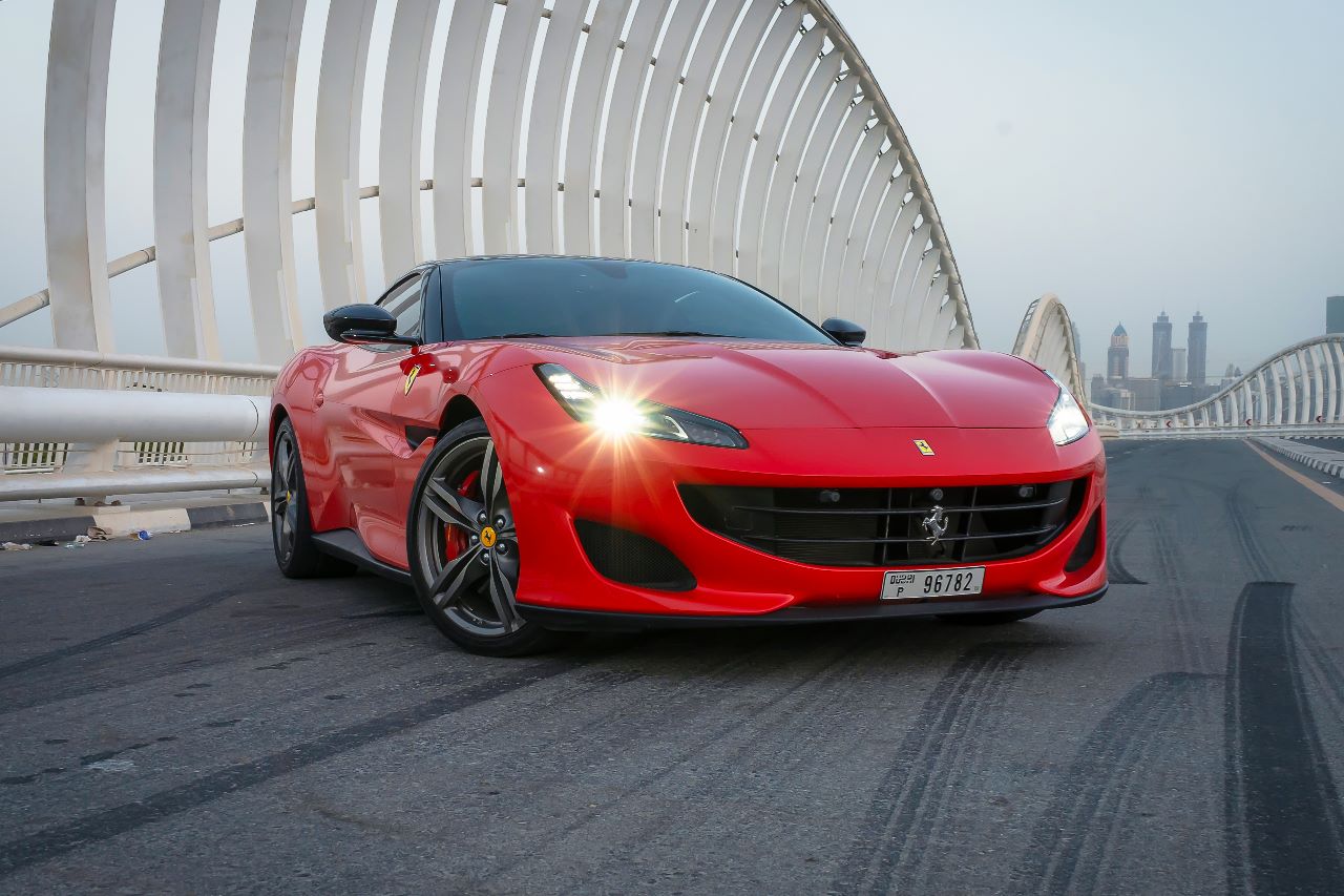 Ferrari Portofino Rosso BLACK ROOF Interior