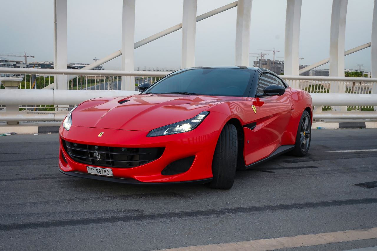 Ferrari Portofino Rosso BLACK ROOF Interior