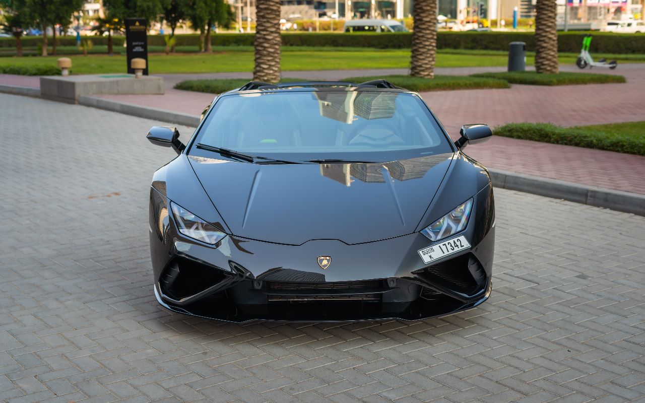 Lamborghini Evo Spyder Interior