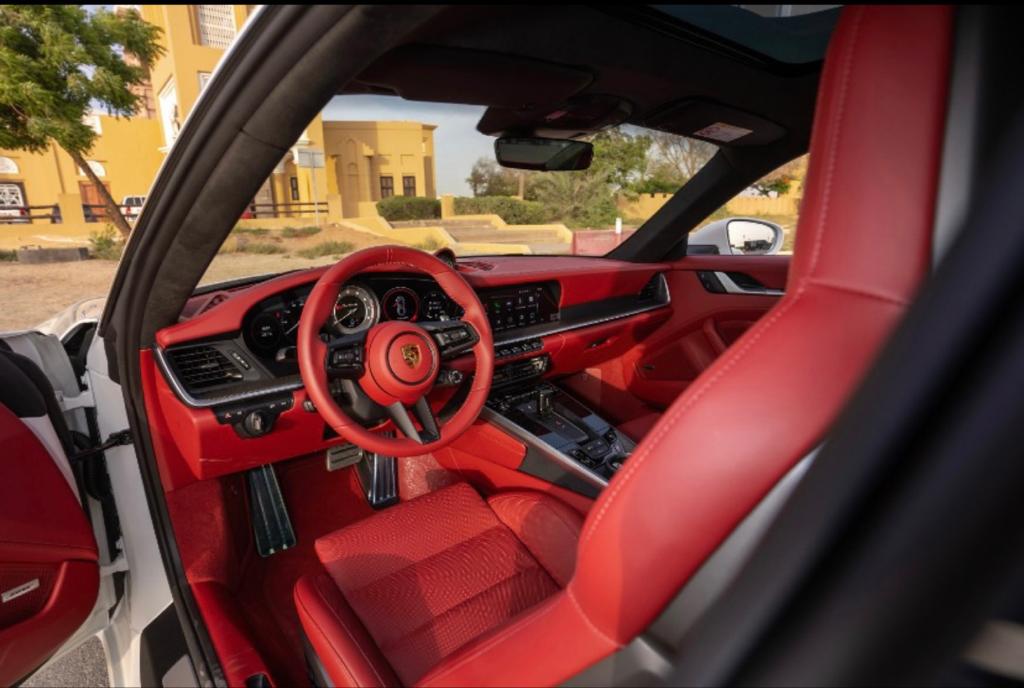 Porsche Carrera 911 Turbo S Interior