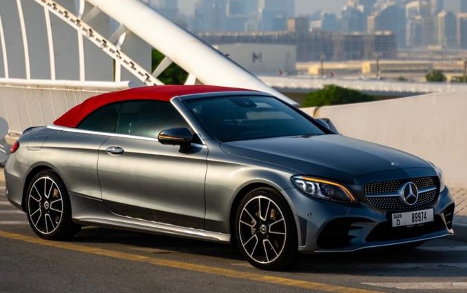 Mercedes C200 Interior