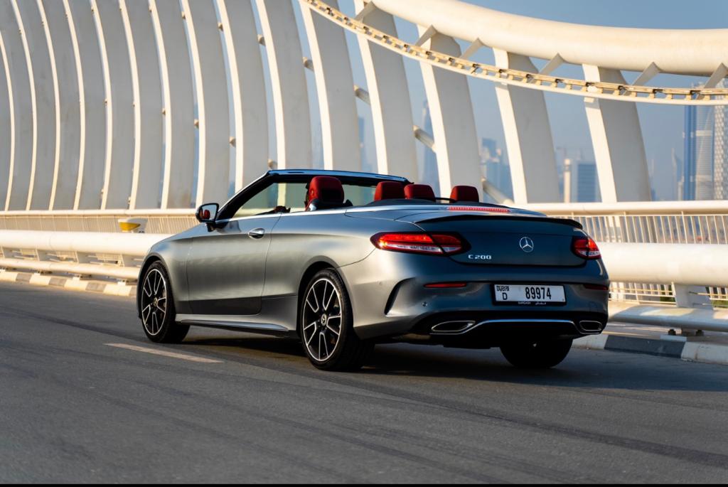 Mercedes C200 Interior