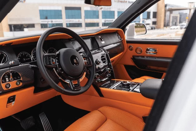 Rolls Royce Cullinan Black Badge Interior
