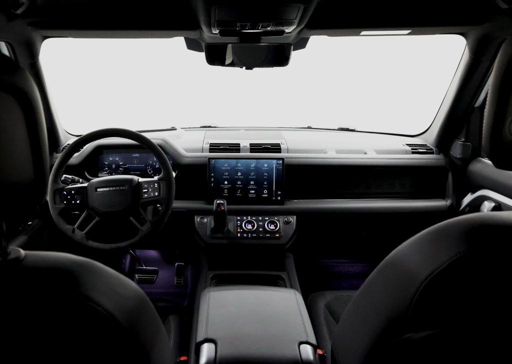 Range Rover Defender V8 Interior
