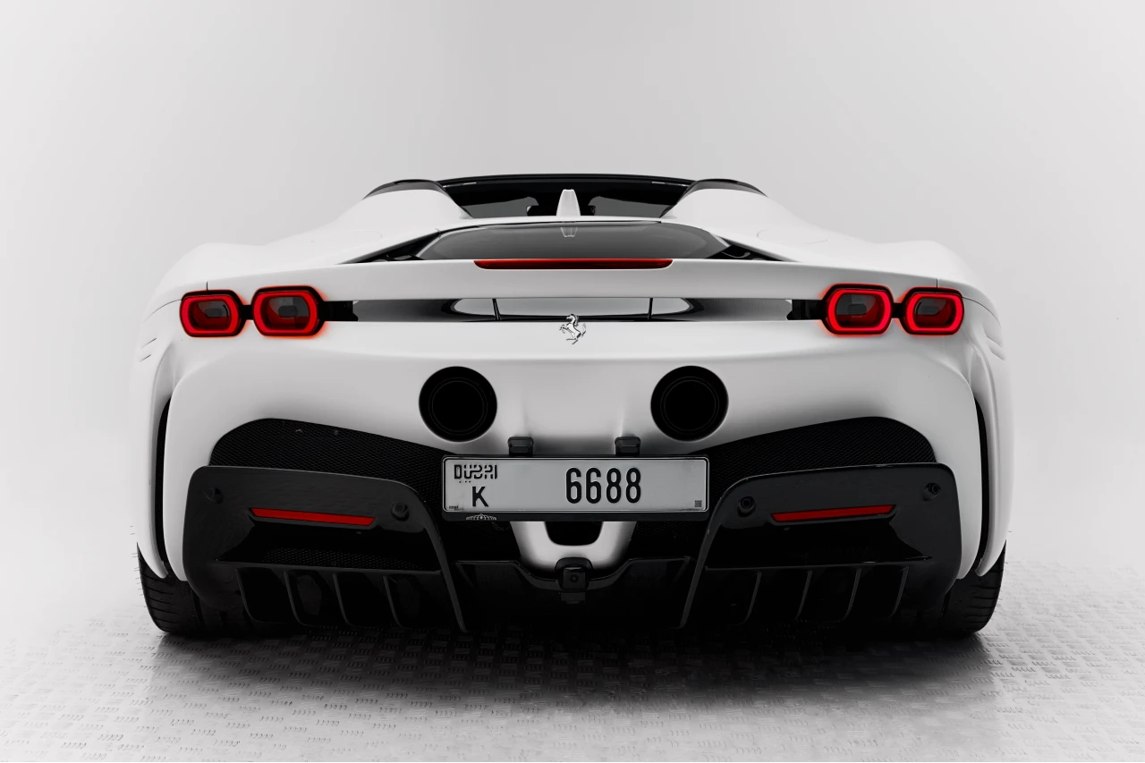 Ferrari SF90 Spider Interior